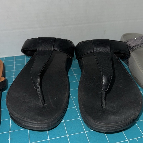 FitFlop Set of 3 Stylish Sandals 2  Black & 1 Grey Sparkle 2 Thong 1Slide Size 8 - Picture 5 of 12